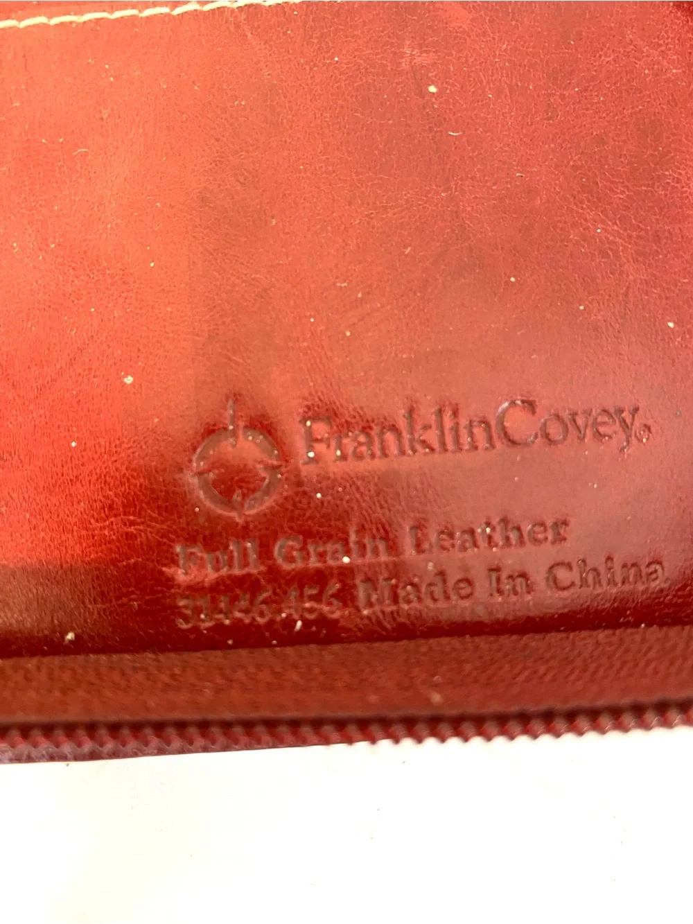 FRANKLIN COVEY Red Leather Zippered Compact Binder